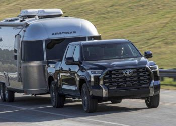 Pourquoi Toyota rappelle 127 000 Tundras et Lexus SUV : le piège du turbo V6 auto-destructeur !