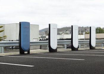 Tesla franchit le cap des 75k Superchargers en un temps record : l’avenir des recharges ultra-rapides ?