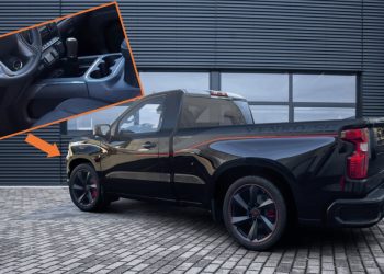 Ce camion Silverado de rue cache un monstre de 1 000 chevaux sous une boîte manuelle !