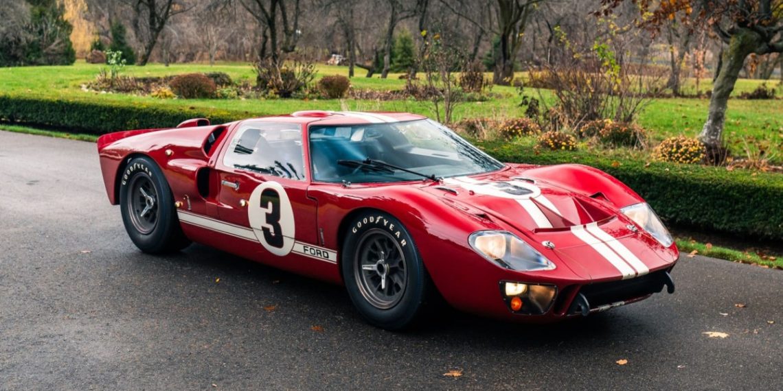 La Ford GT40 la plus authentique encore en circulation aux enchères : un trésor automobile à ne pas manquer !