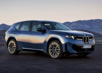 Les voitures électriques BMW accèdent enfin au réseau Tesla Supercharger : surprise pour les conducteurs !