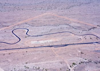 Ce circuit abandonné se cache à près de 50 km de toute route goudronnée, oserez-vous l&rsquo;explorer ?