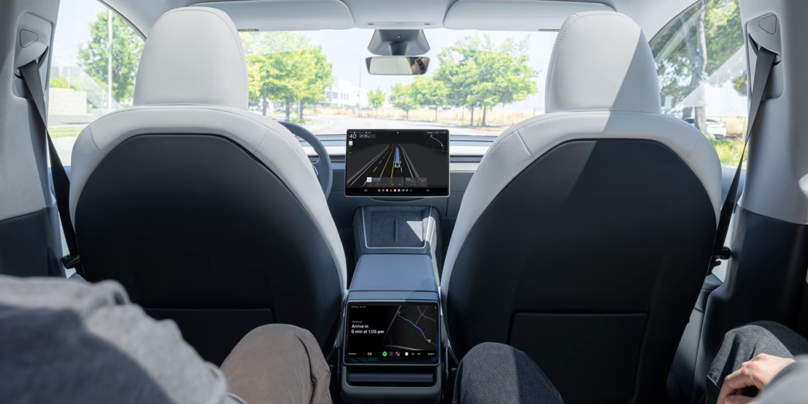 Elon Musk affirme que Waymo n&rsquo;a jamais eu une chance face à Tesla : une déclaration déconcertante !