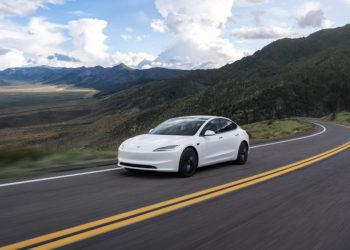 Découvrez la variante la plus abordable : Tesla révolutionne la gamme Model 3 en Europe !
