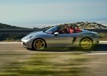 Porsche face à un casse-tête : la transition inattendue vers une 718 à essence dérange les ingénieurs