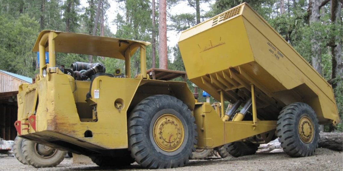 Ce camion-benne articulé des années 60 à 10 000 $ va-t-il vraiment vous échapper ?