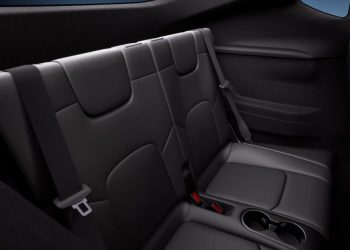 La Tesla Model Y 2026 dévoile ses nouvelles fonctionnalités et un minuscule troisième rang qui va surprendre les États-Unis !