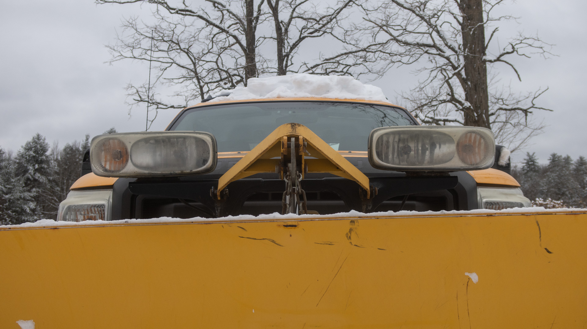 Lame massive du chasse-neige