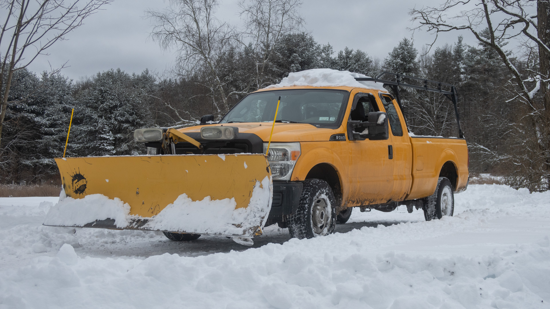 Camion de chasse-neige