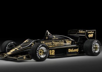La Lotus F1 de Senna en livrée JPS : pourquoi cette merveille atteint les 10 millions de dollars ?