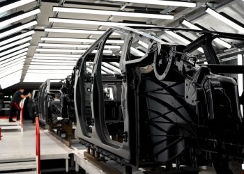 Ford révolutionne avec des gigacastings façon Tesla et l’architecture 48V du Cybertruck !
