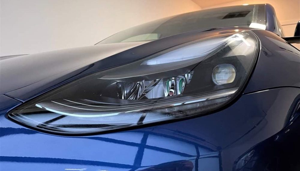 Matrix Headlights de Tesla : ces nouvelles fonctionnalités qui vont vous étonner !