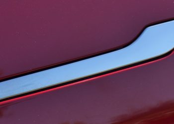 La Chine secoue l&rsquo;industrie en interdisant les poignées de porte cachées à la Tesla pour plus de sécurité