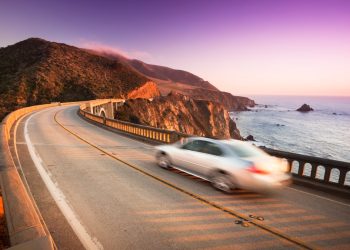 Trump s&rsquo;attaque à nouveau aux lois californiennes sur les émissions : ce qu&rsquo;il faut savoir sur le dernier procès retentissant