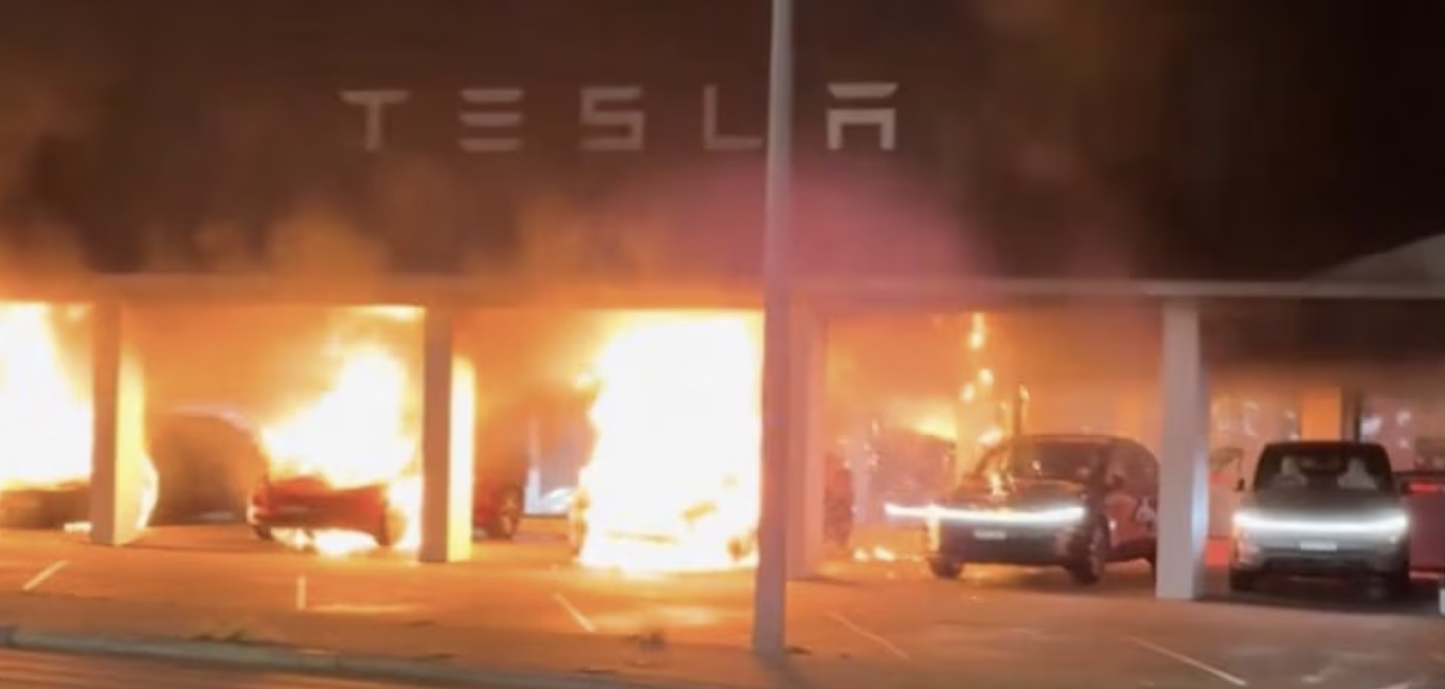 Incendie chez Tesla à Parramatta