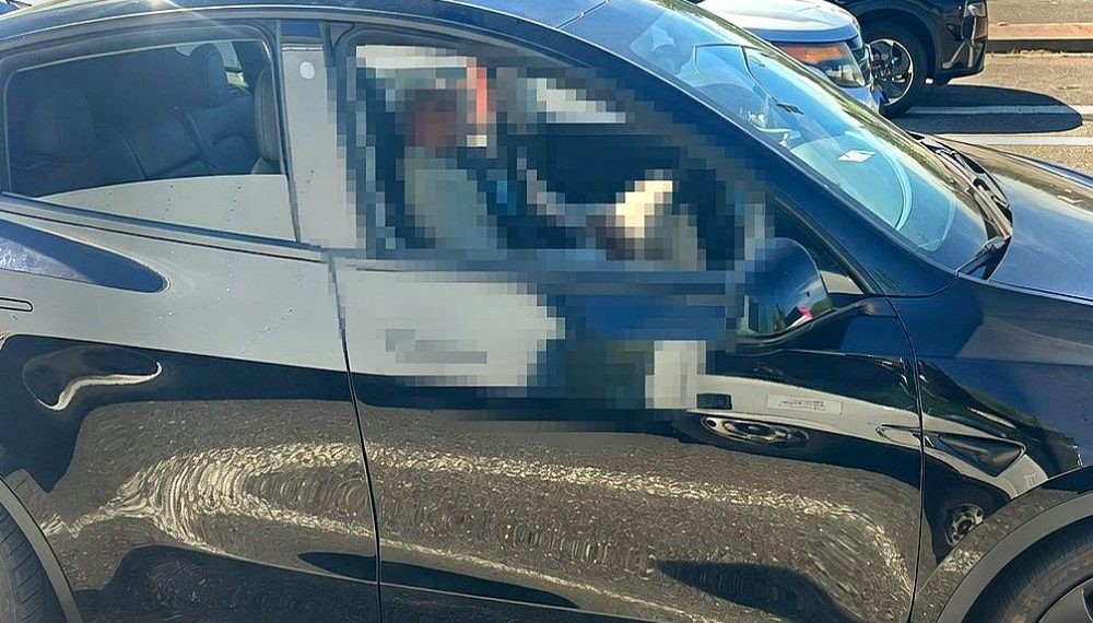 Tesla sauve un conducteur ivre en prenant le volant, pourtant la police l&rsquo;arrête pour conduite en état d&rsquo;ivresse !