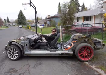 Comment un YouTuber transforme une Tesla Model 3 en « kart dépouillé » avec une autonomie de 212 miles pour seulement 2 000 $ !