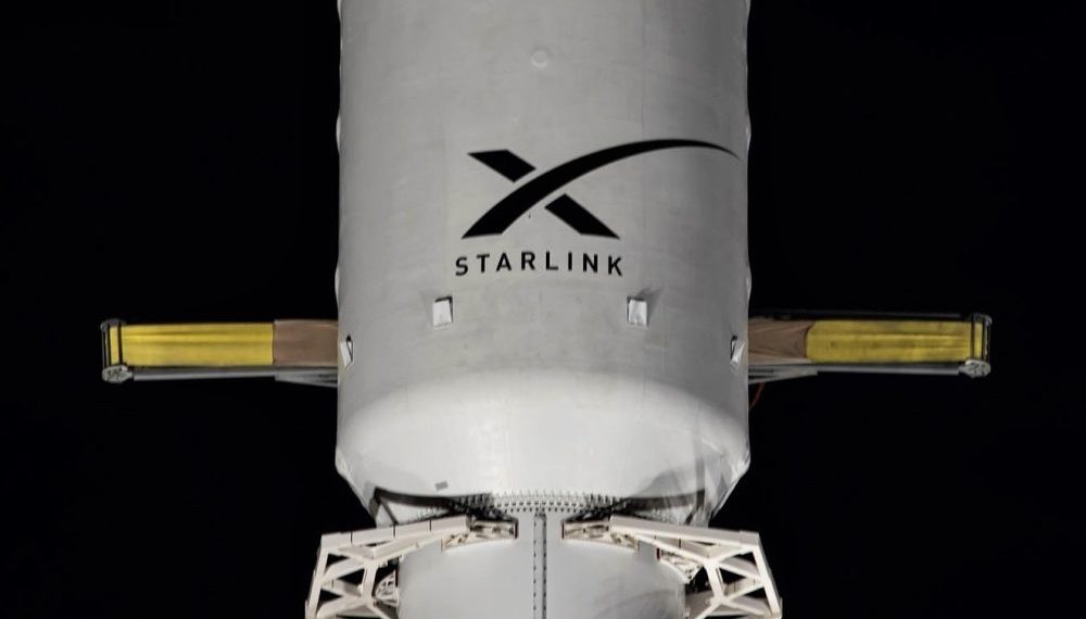 Why SpaceX’s bold Starlink ads leave Tesla’s minimalist strategy in the dust