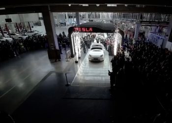 Tesla renforce sa Giga Berlin avec 1,000 nouvelles recrues face à l&rsquo;explosion de la demande en Europe !