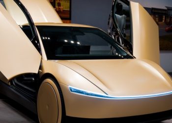 Un soutien inattendu du Texas : le Tesla Cybercab prêt à révolutionner les routes !