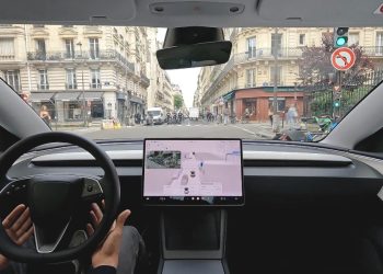 Elon Musk s&rsquo;insurge : le retard de l&rsquo;approbation française de la conduite autonome de Tesla alarme les fans