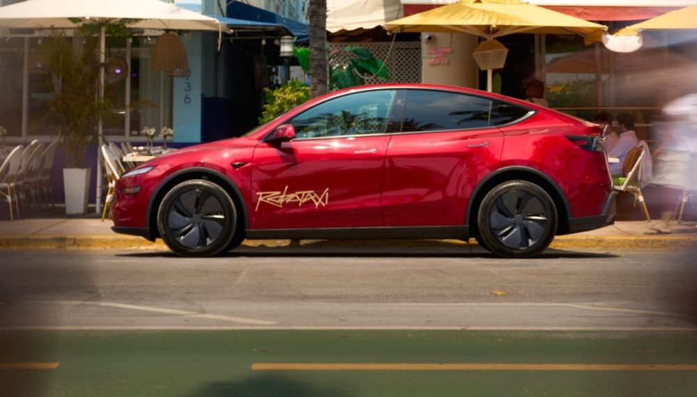 Tesla fait sensation en lançant ses Robotaxis autonomes en Floride, le troisième État conquis !