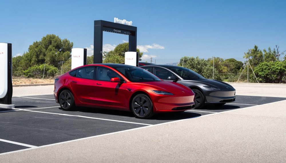 Tesla fait sensation : conquête de deux nouveaux marchés sur deux continents en une semaine !